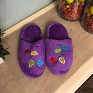 Christmas slippers size Large 9-10